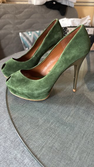 Zapatos de tacón verdes para mujer
