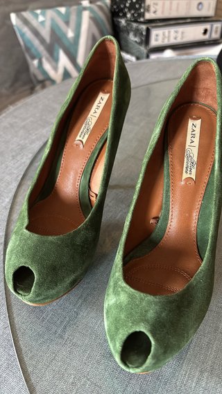 Zapatos de tacón verdes para mujer