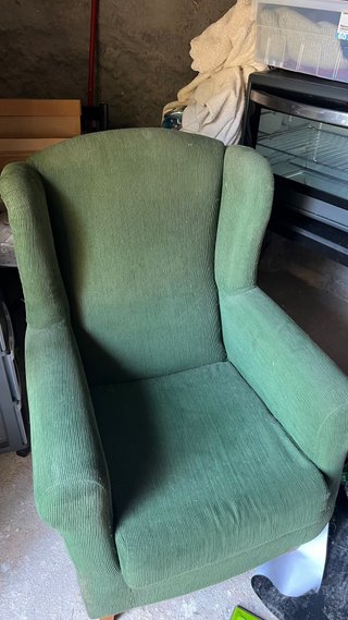 Sillón de pana verde