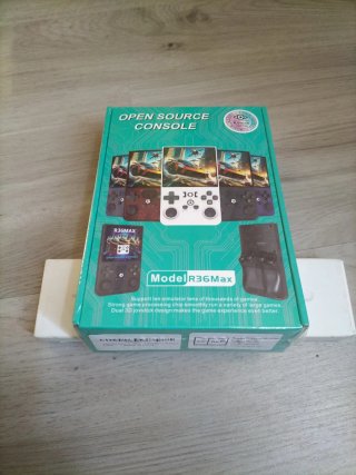 Console R36MAX Open Source