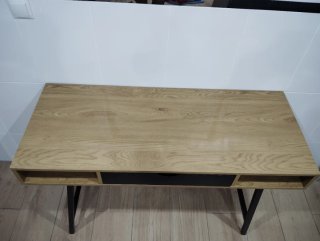 Scrivania Jysk in legno e metallo