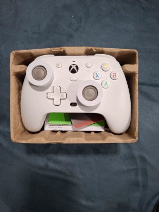 Xbox Series S 512 GB + Mando GameSir G7 SE