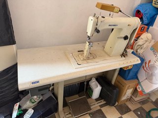 Máquina de coser industrial Refrey