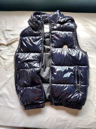 Chaleco Moncler Negro Brillante