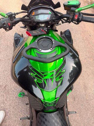 Kawasaki Z1000