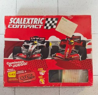 Scalextric Compact 1:43
