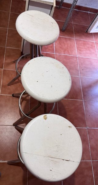 Mesa Plegable con 3 Banquetas
