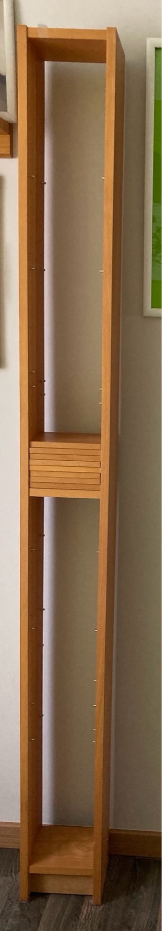 Estantería de madera Ikea