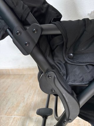 Silla gemelar negra