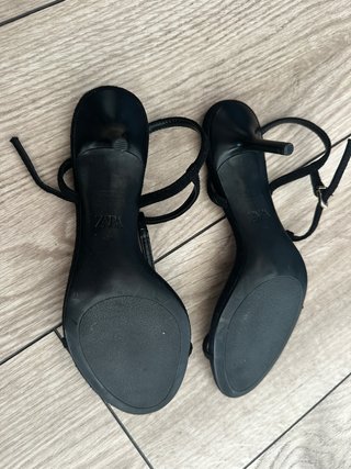 Sandalias Zara Negras Tacón Bajo Talla 36