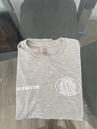 Camiseta Gris Cole Buxton