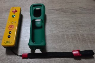 Mando Wii Remote Plus Amarillo edición especial