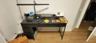 Mesa de estudio negra