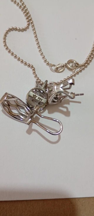 Conjunto de Collar y Pendientes de Plata 925
