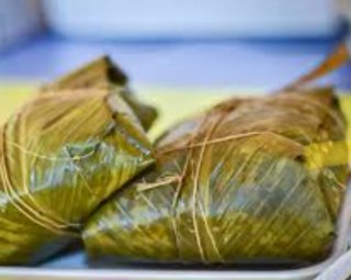 Pasteles colombianos por unidad €10