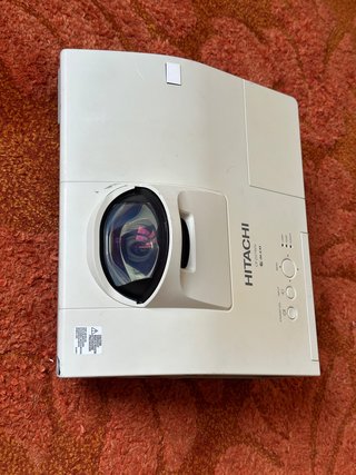 Proyector Hitachi CPD21WN Corta Distancia
