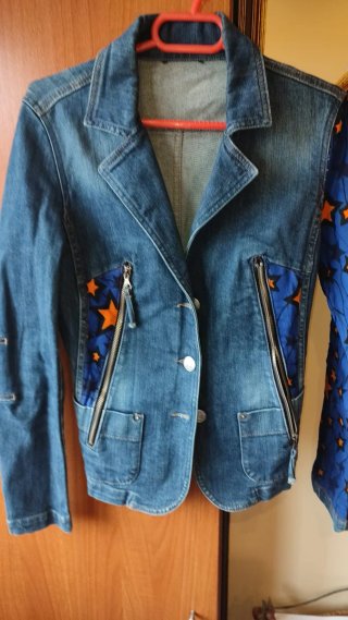 Chaqueta vaquera con estrellas