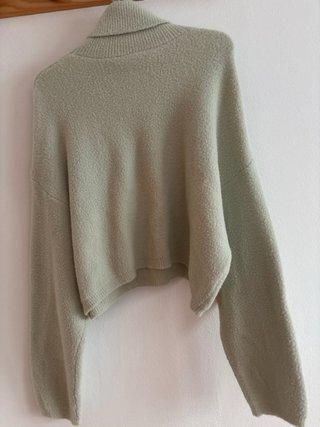 Jersey Bershka cuello alto verde talla única