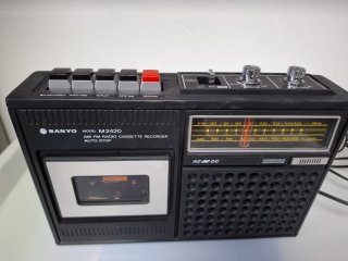 Radio Sanyo Casette antigua, esta nuevo