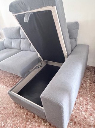 Sofá Chaise Longue Gris con Arcón y 2 Pufs