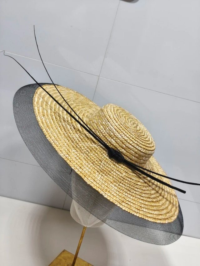 Tocado de boda fascinator pamela de boda