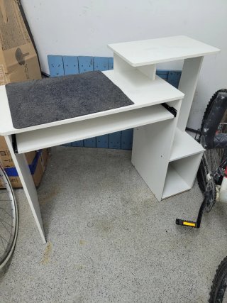 Escritorio de estudio blanco