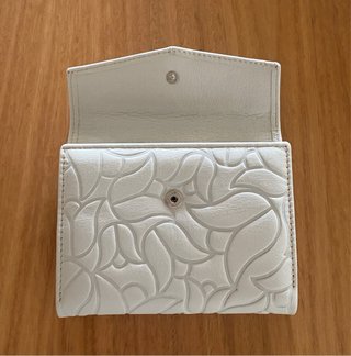 Monedero piel de Ubrique beige labrado