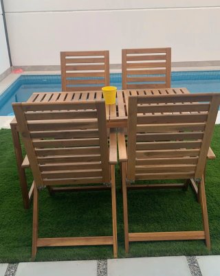 Mesa y 4 Sillas de Jardín Madera