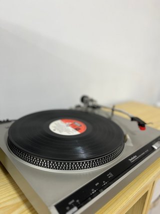 Giradiscos Technics SL-220