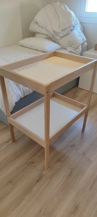 Cambiador IKEA madera