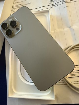 iPhone 16 Pro Max Natural Titanio
