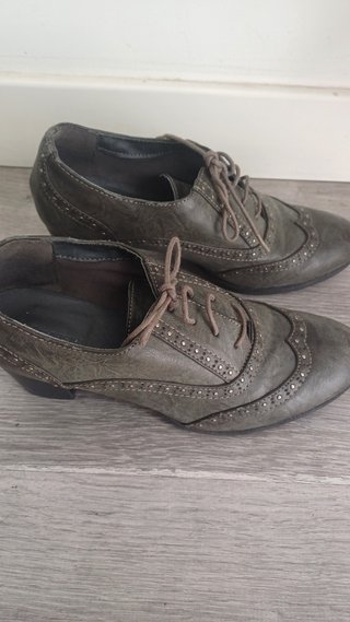 Zapatos grises tacón ancho talla 40