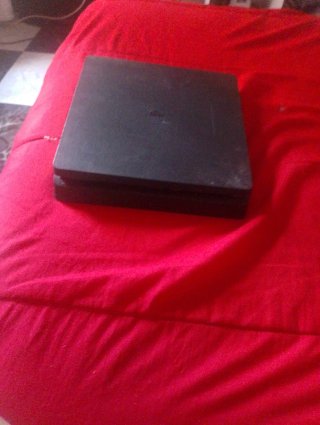 PS4 (PlayStation 4) Sony