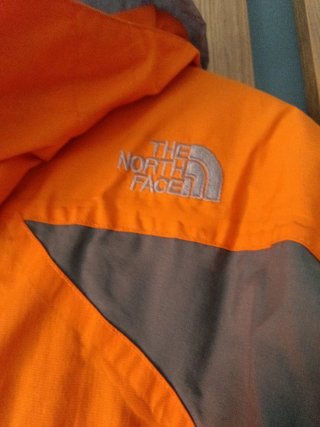 Chaqueta The North Face HyVent Talla S