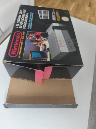 Caja Nintendo NES + funda metacrilato