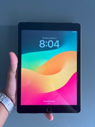 iPad 6ª Generación A1893 de 128GB – PANTALLA DAÑAD