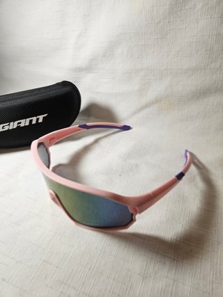 Gafas de sol Giant rosas