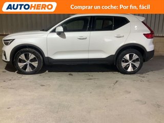 Volvo XC40 2.0 B3 Mild-Hybrid Core 2WD