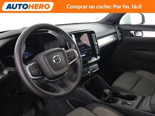 Volvo XC40 2.0 B3 Mild-Hybrid Core 2WD