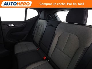 Volvo XC40 2.0 B3 Mild-Hybrid Core 2WD
