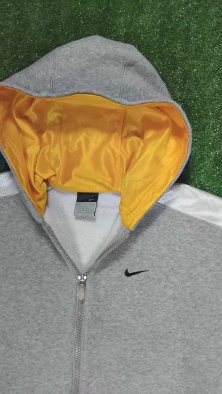 Sudadera Nike Gris y Amarilla