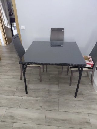 Mesa cuadrada de Comedor con Cristal