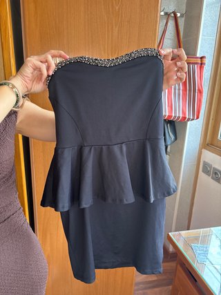 Vestido Zara Negro Peplum Adornado