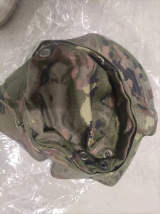 Gorro tipo pamela camuflaje boscoso