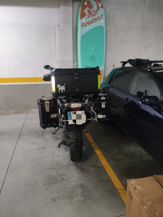 Baúl maleta top case para moto