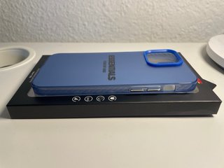 Funda iPhone 12/12 Pro Essentials Usado muy poco.
