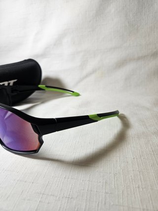 Gafas de sol Giant negras y verdes