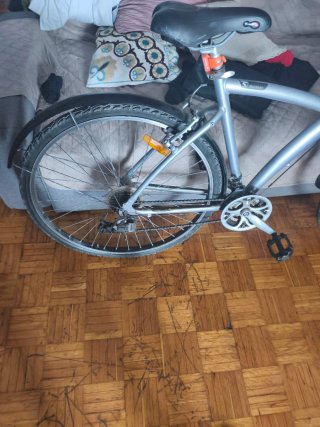 Bicicleta Btwin plateada