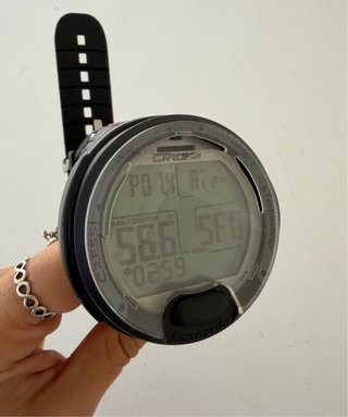 Ordenador de buceo Cressi Leonardo + funda