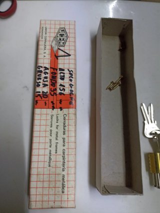 Cerradura UCEM para carpintería metálica